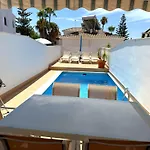 Paradise - Daisy Villa