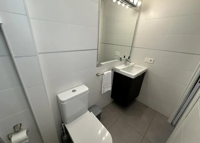 Paradise - Daisy Willa *